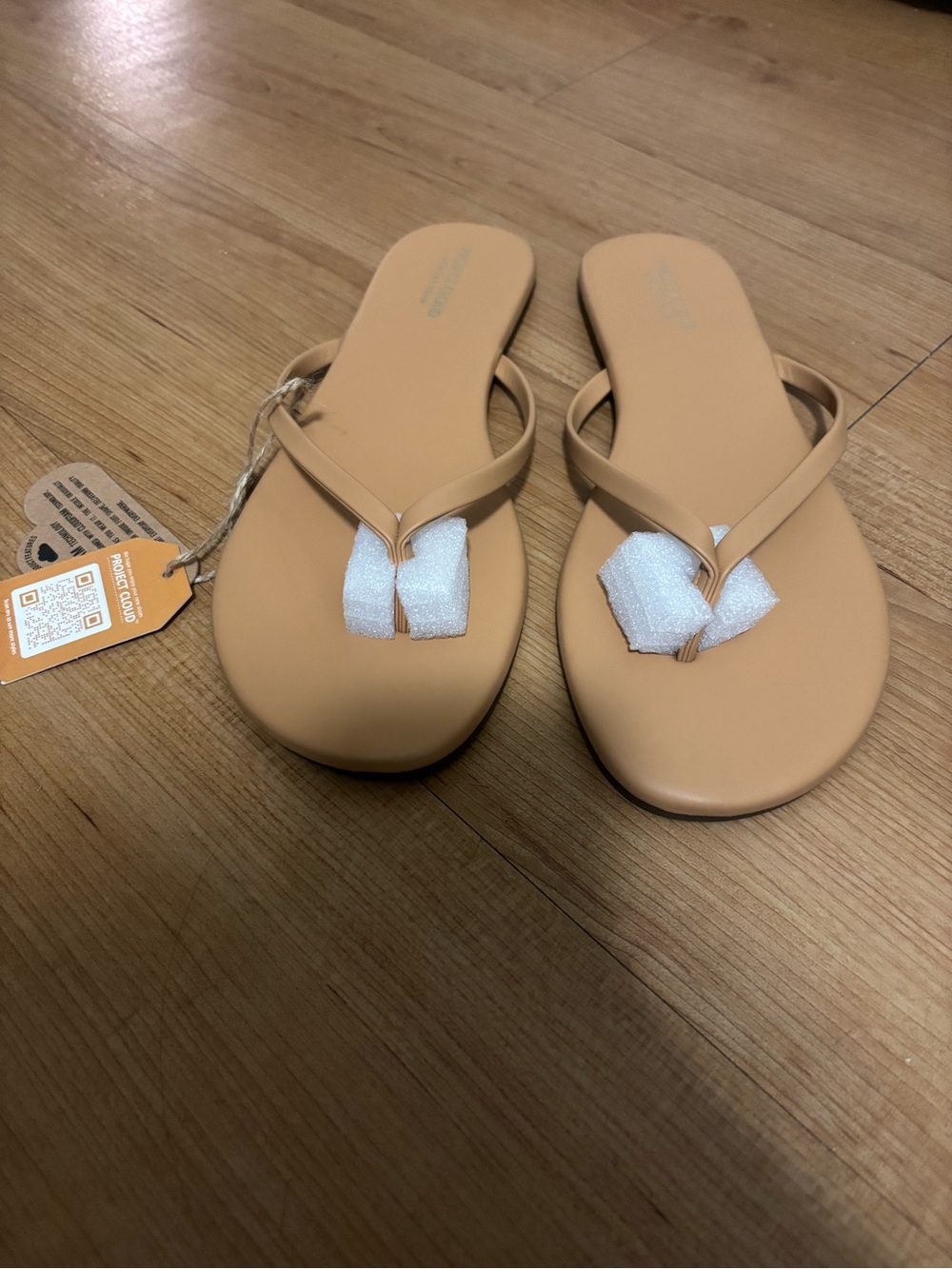 Project Cloud flip flops